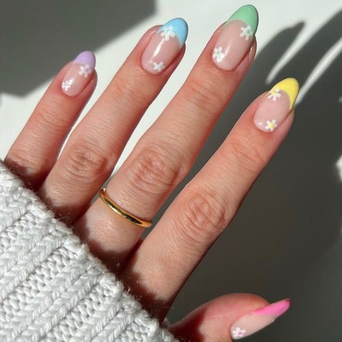 Creator of the Month! - Le Mini Macaron