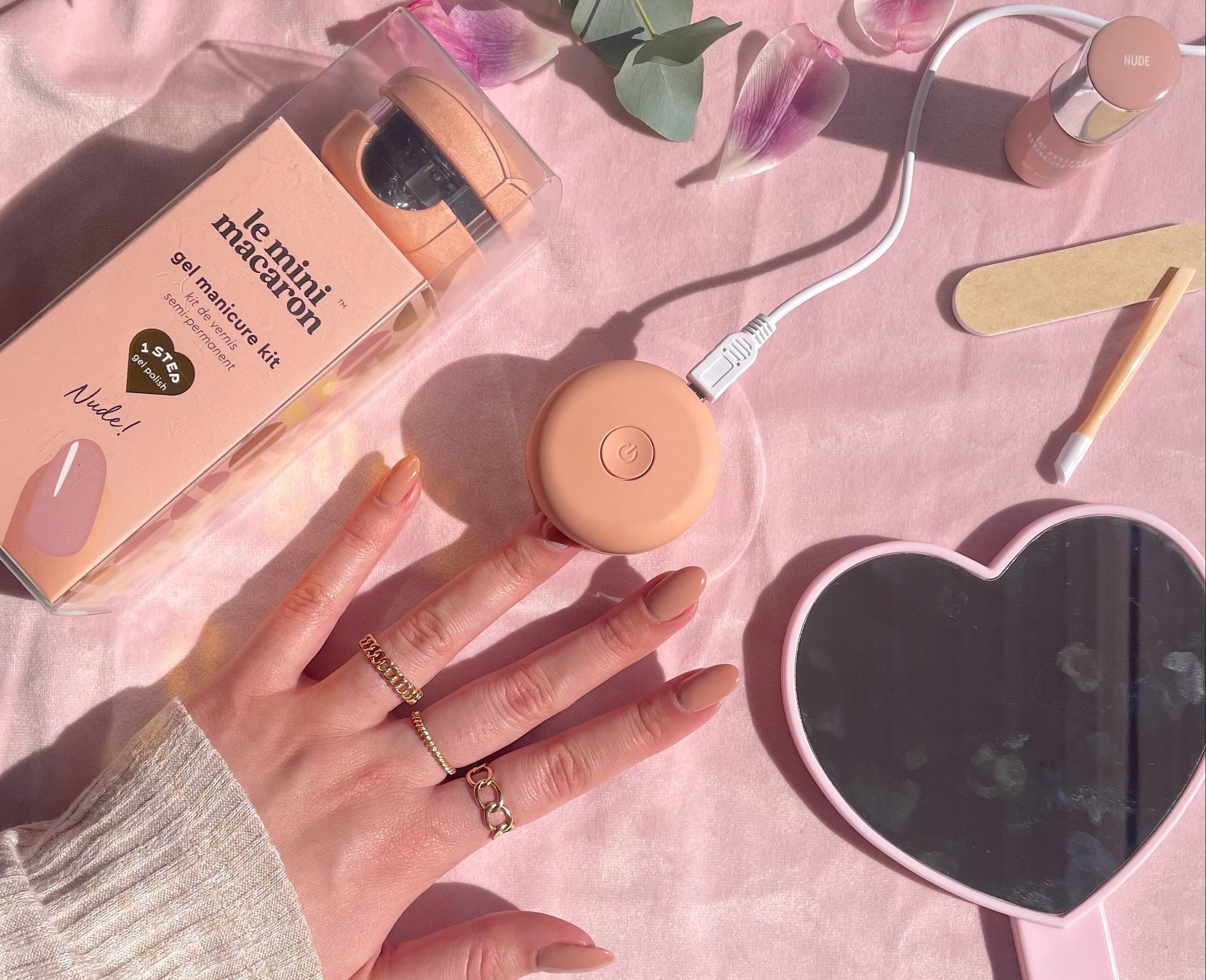 How to do manicure at home - Le Mini Macaron