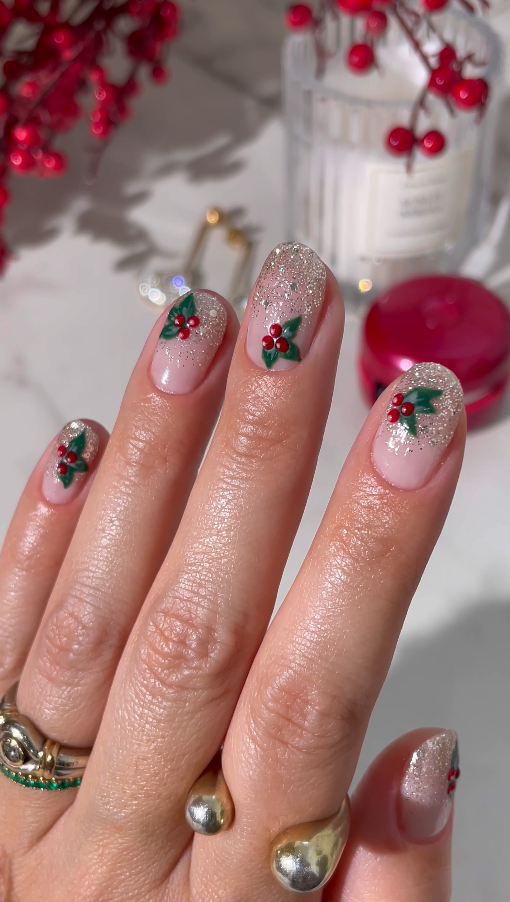 Mistletoe Sparkle Mani