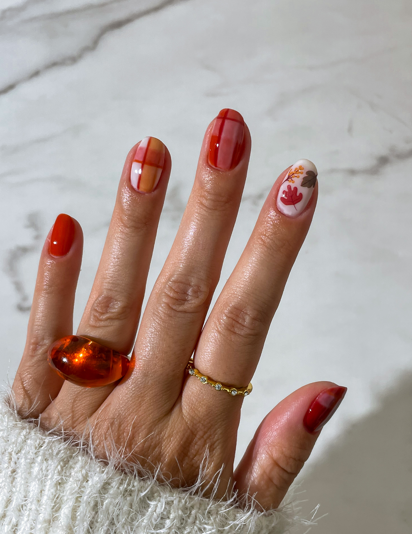 Tres Cozy - Mini Nail Stickers