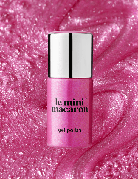 cosmopolitan-velvet-cat-eye-