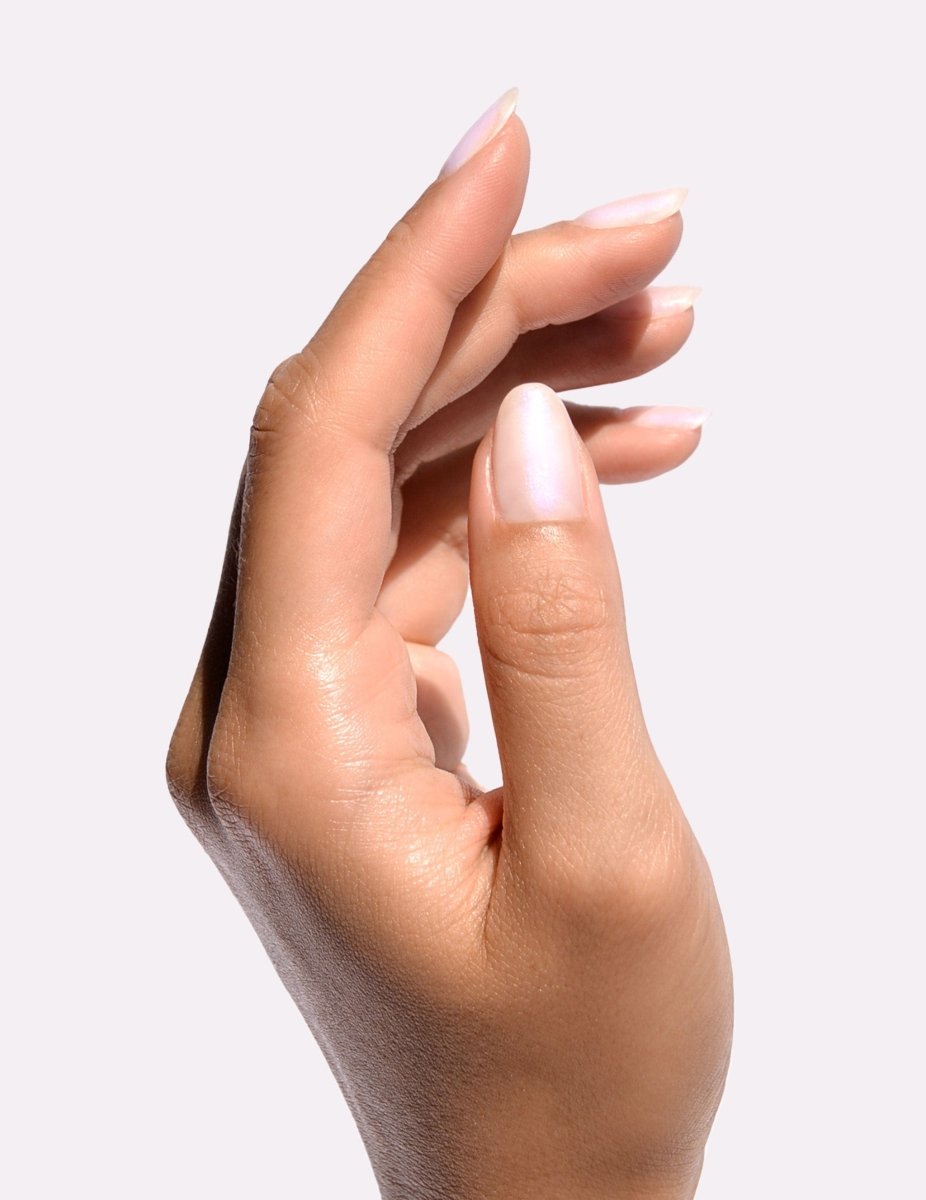 Illuminez - Moi! Illuminating Nail Whitener - Nail & Hand Care